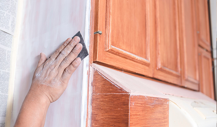 Cabinet Refinishing vs. Cabinet Restoration: What's The Difference?