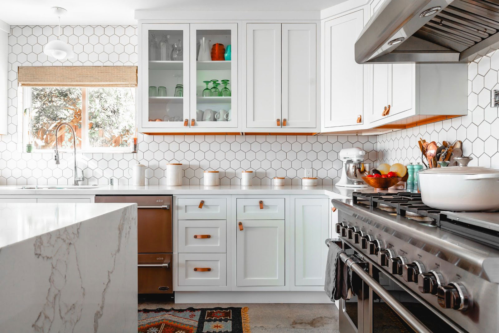 25 Benefits of Having a Professional Take Care of Your Cabinet Restoration